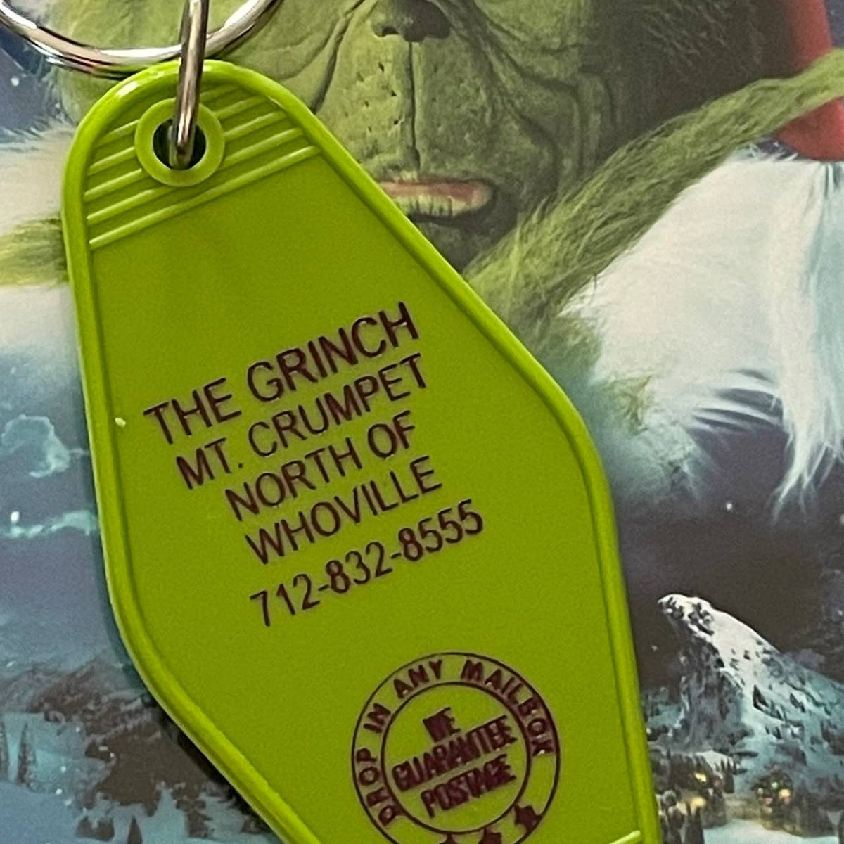 Llavero de motel: The Grinch de The 3 Sisters Design Co.
