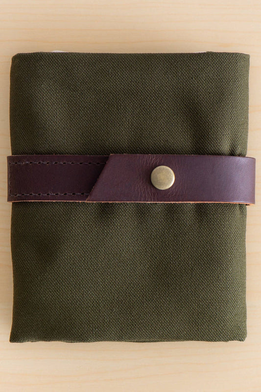 Standard canvas interchangeable needle case: Olive