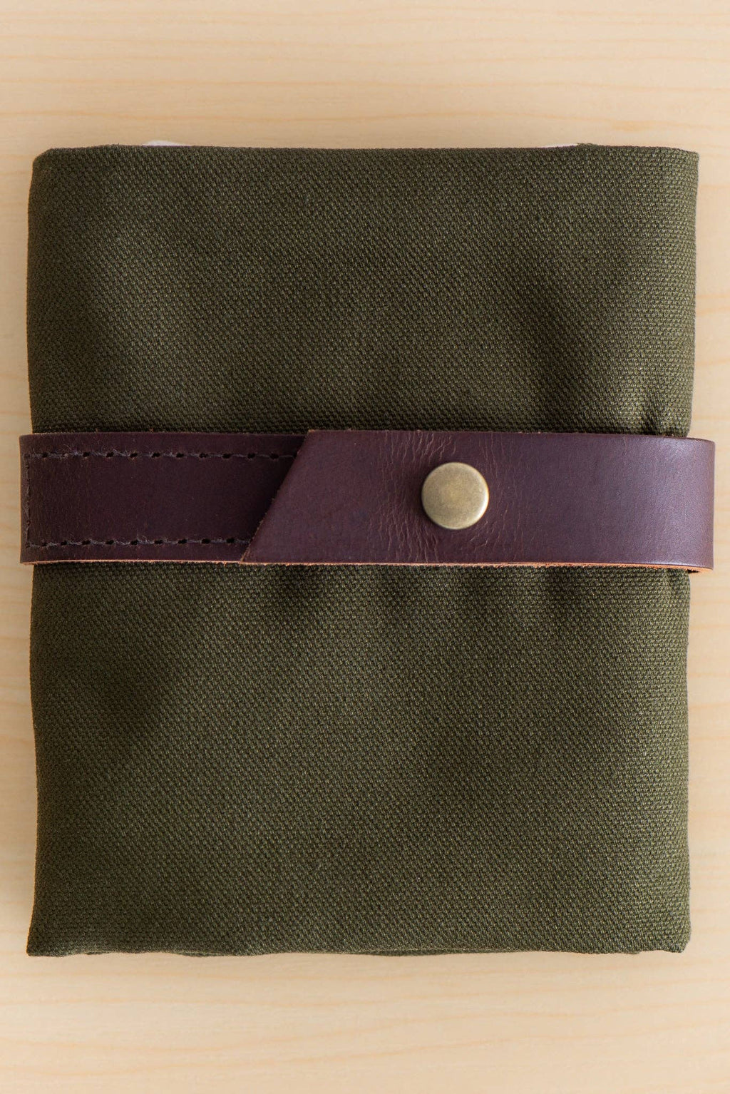 Standard canvas interchangeable needle case by Quince & Co.