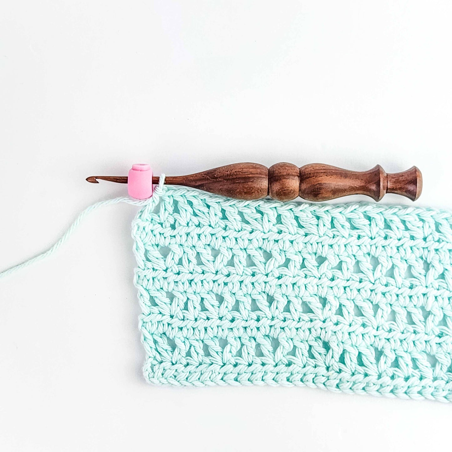 Cable Locks - Circular Needle Cord Stops - 2 pair: Periwinkle / Large (up to US 10.5)