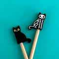 Gato esqueleto, Halloween: topes para agujas de tejer de Comma Craft Co