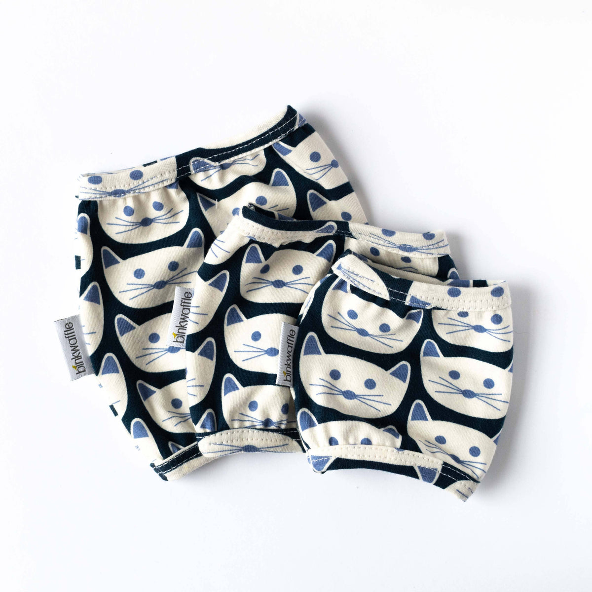 Kitty COZY CAKES Yarn Cozy: Small by binkwaffle