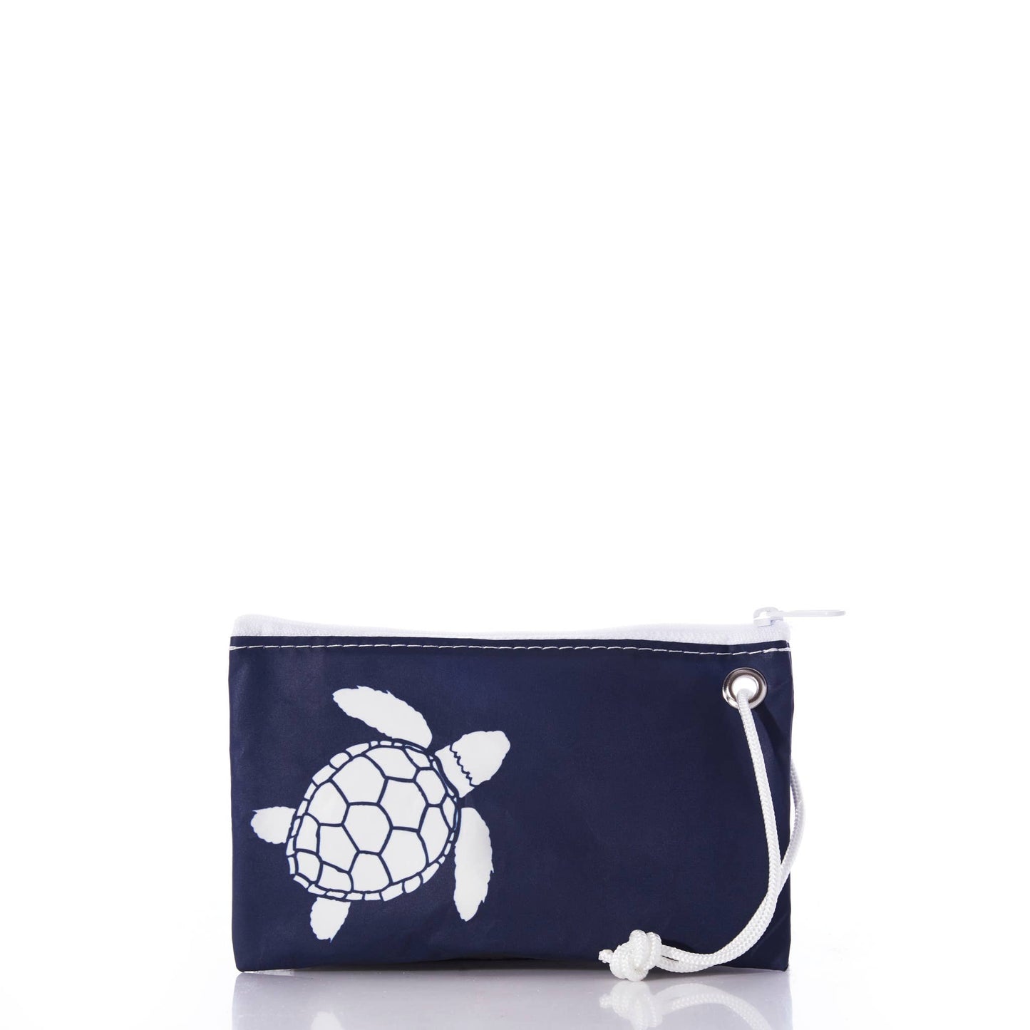 White on Navy Sea Turtle Wristlet