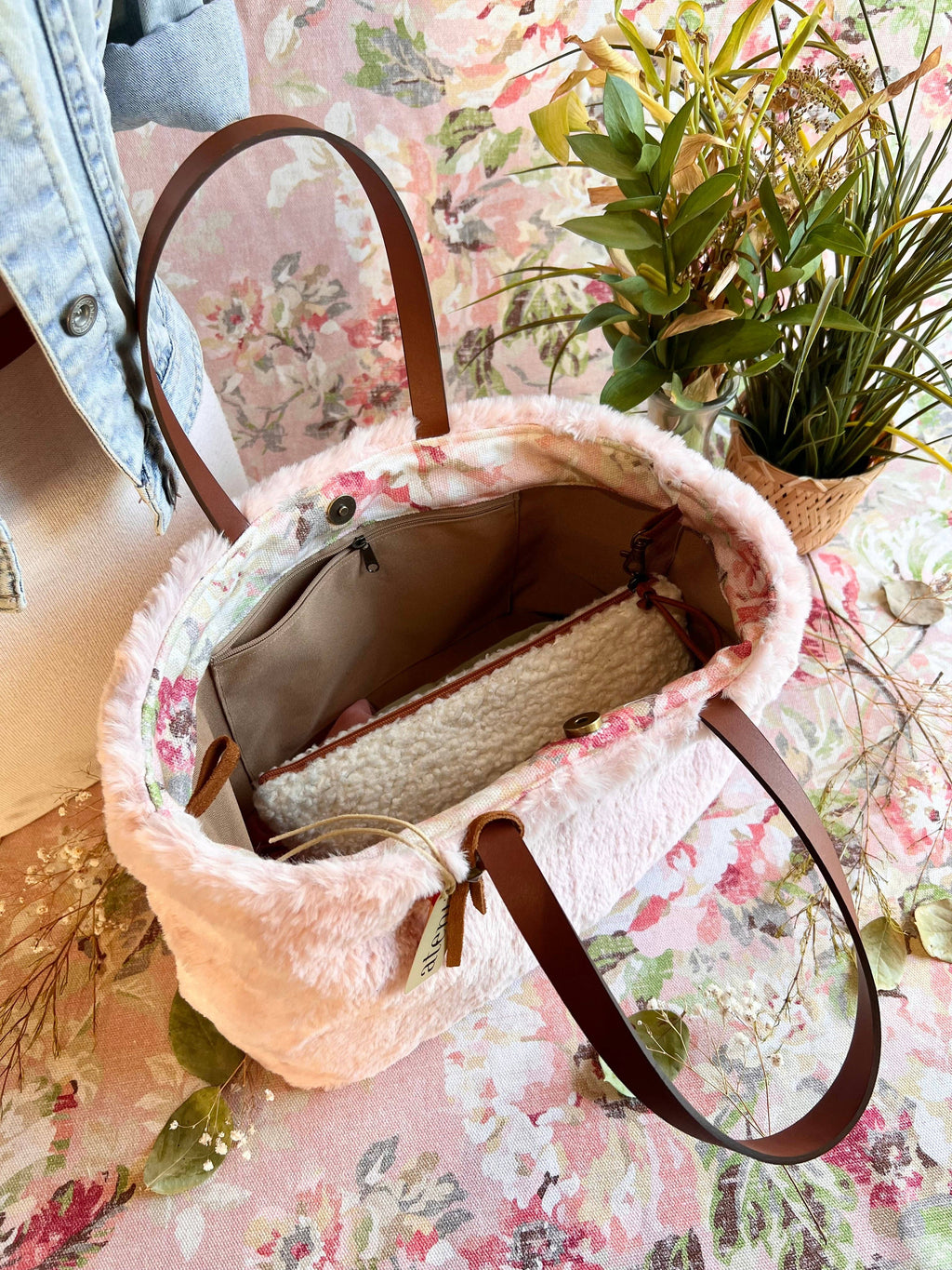 Himalaya Divina; USA made handbag and small project bag by Atenti