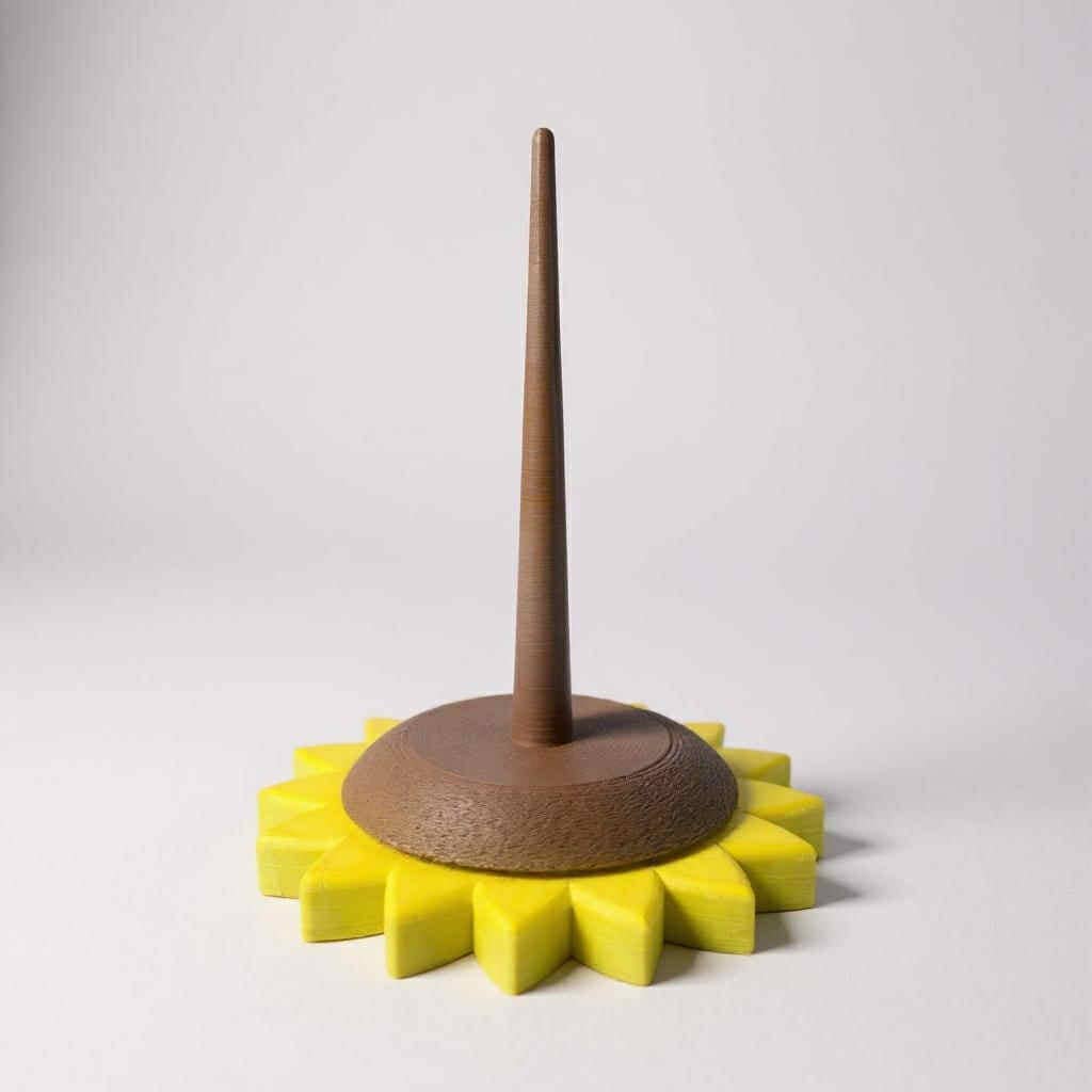 Portaestambre giratorio Sunflower | Soporte para estambre impreso en 3D para tejer de Loops And Layers