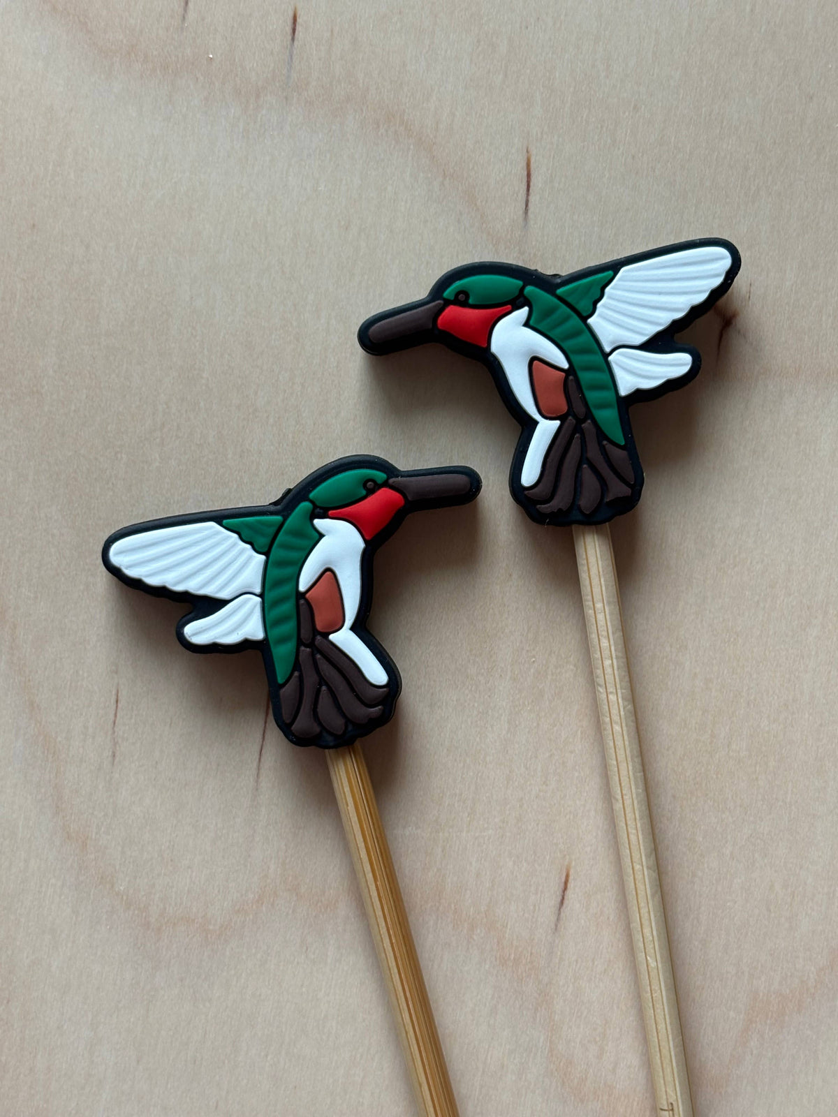 Protector de puntas para agujas de tejer colibrí v2, aves de jardín, de Comma Craft Co