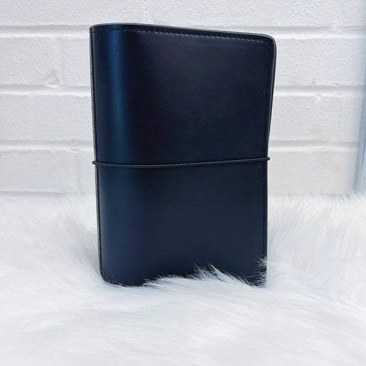 Smooth Black BEE-6 Traveler's Notebook | Fits 5"x7" Inserts + Notebooks