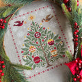 Oh Christmas Tree: kit de punto de cruz, lino de 32 ct de Love Poppet