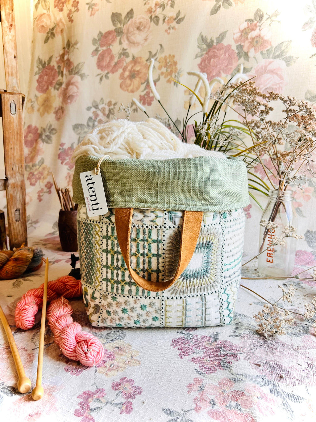 Lily Hope Basket de Atenti