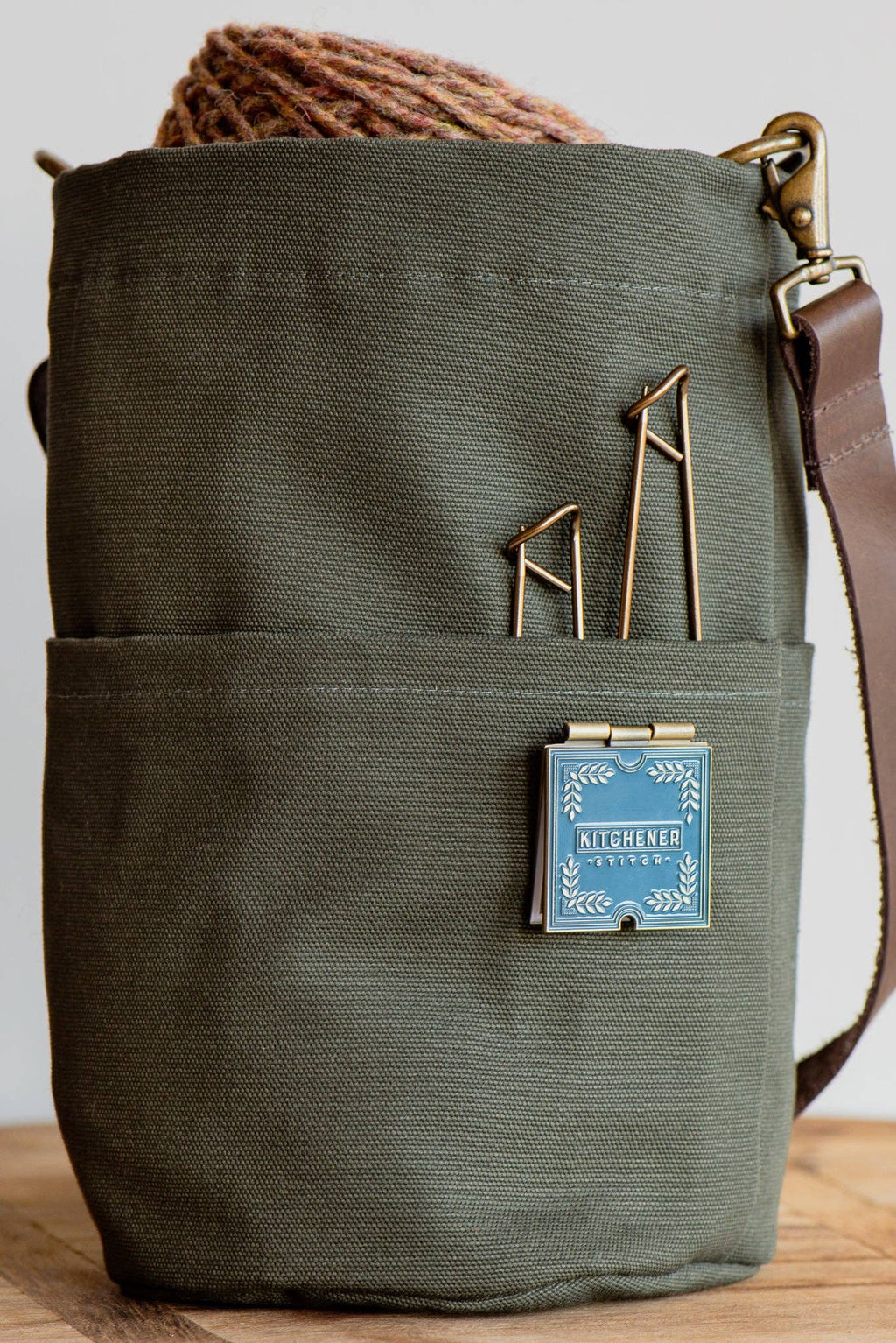 Pin de punto Kitchener de Quince & Co.