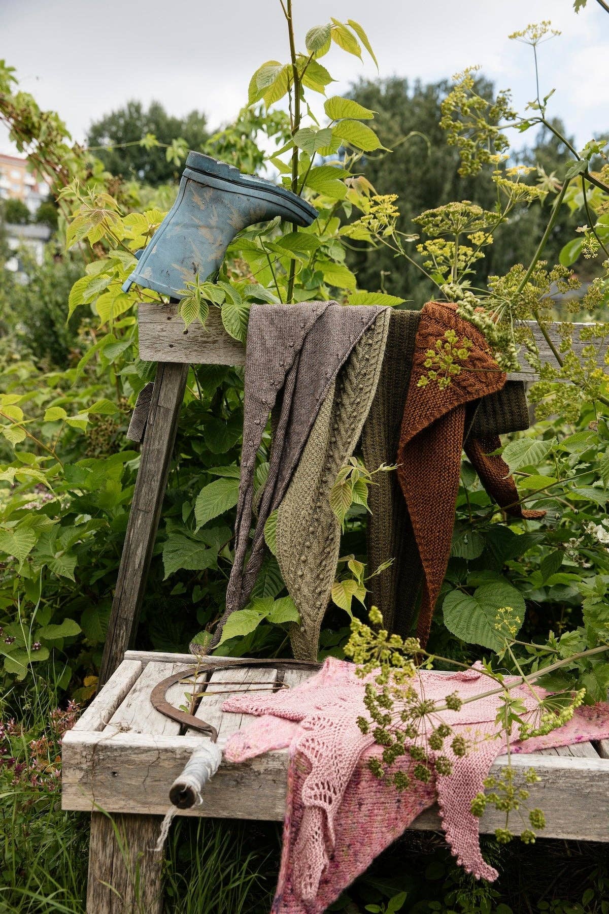 52 Weeks of One-Skein Knits: English / Hardcover